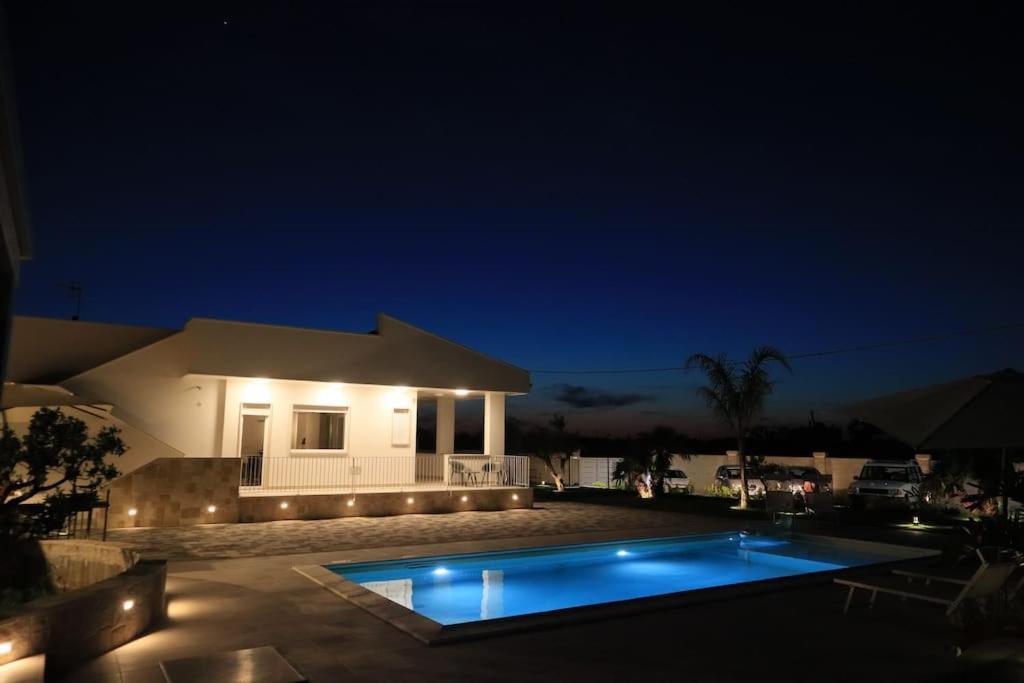 Malia Holiday Villa Conversano Luaran gambar